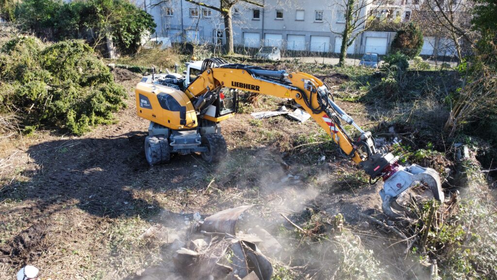 TRAVAUX DEBOISAGE DEMOLITION